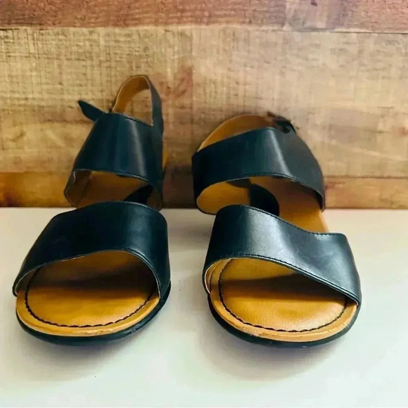 B.O.C. Ángulo In Black Leather Sandals - Picture 4 of 10